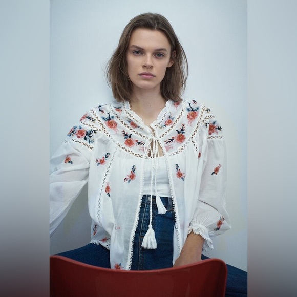 Zara White Floral Embroidered Open Smocked Puff Sleeve Boho Top - Picture 9 of 10